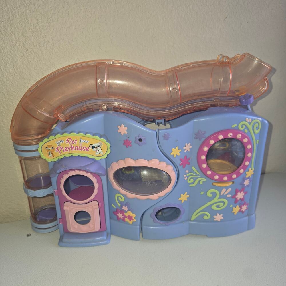 Hasbro Vintage 2004 Littlest Pet Shop Little Lovin' Pet Playhouse Incomplete